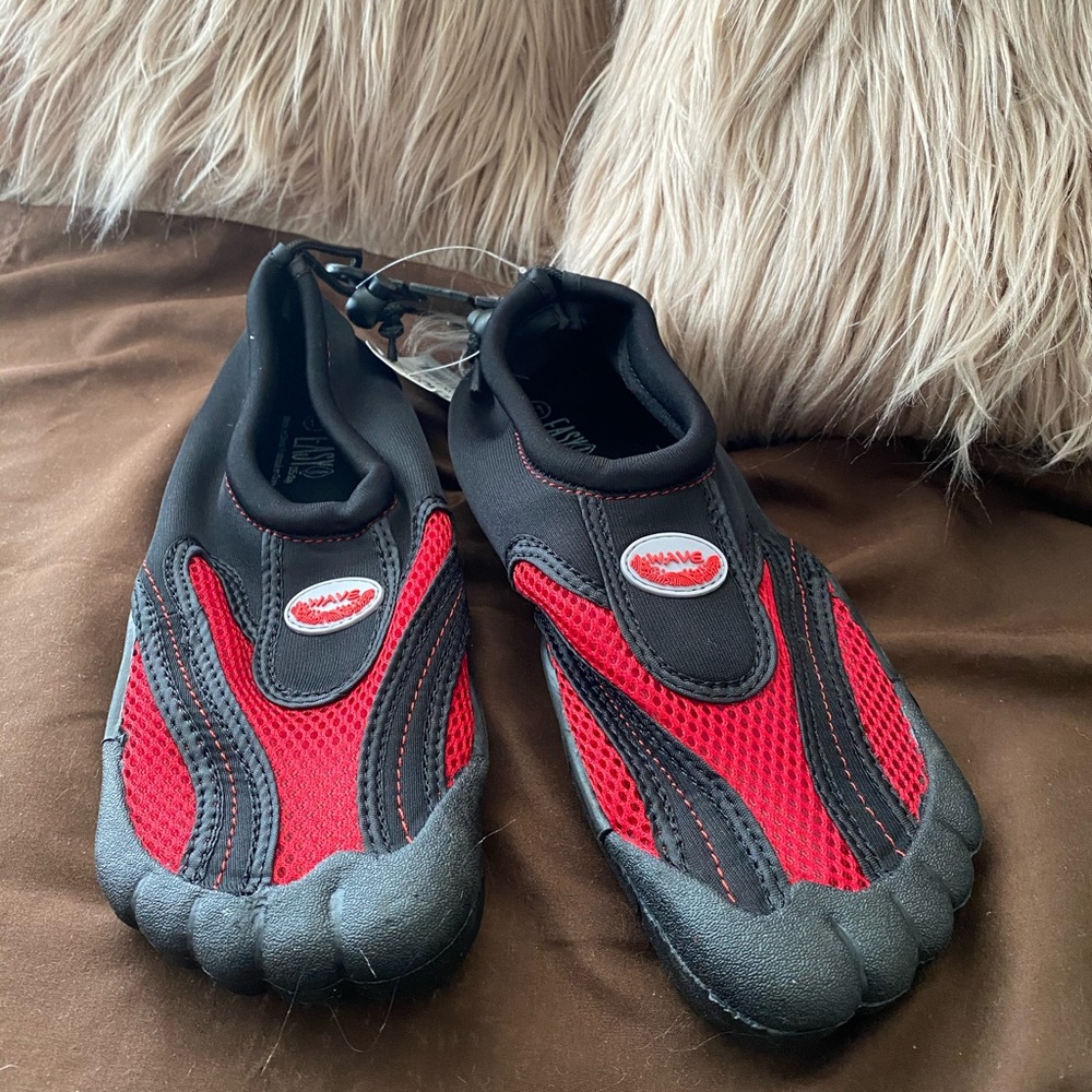 Women’s Aqua Shoes
